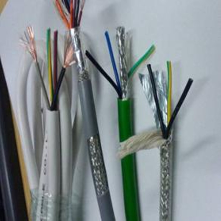 17160808433109.jpg 屏蔽数据线.jpg